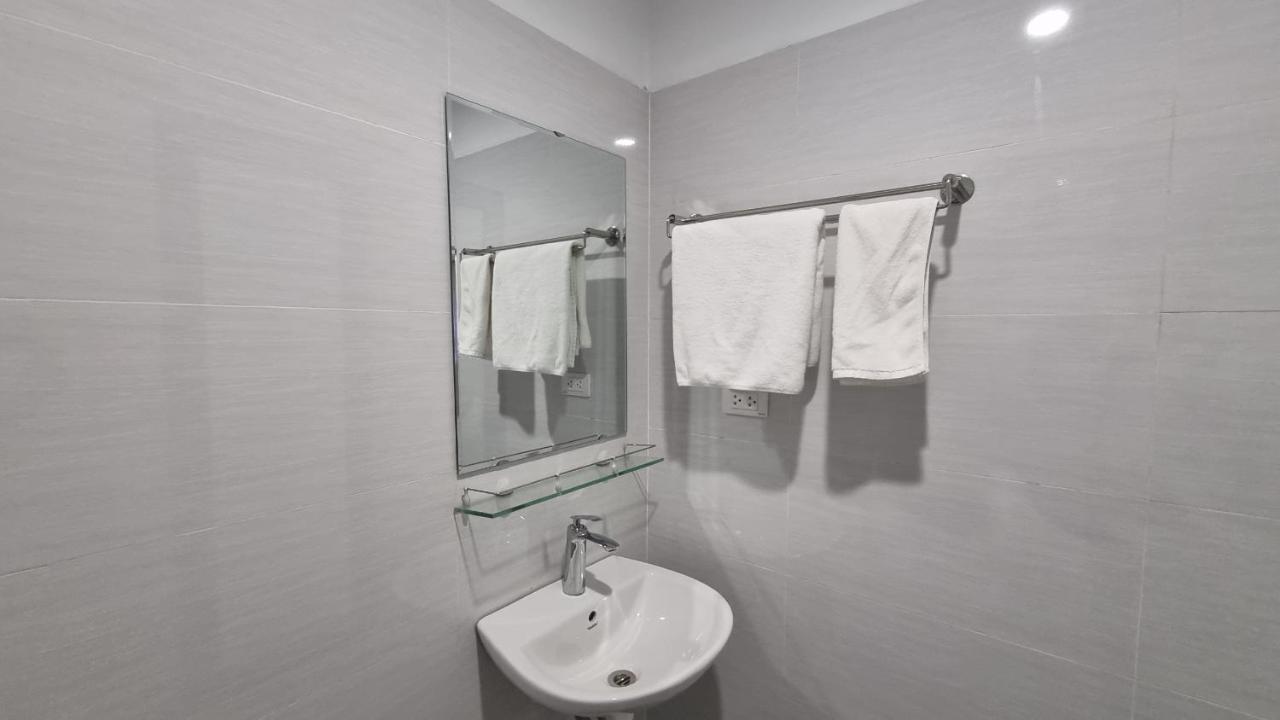 Era Apartment Khuc Thua Du Ханой Экстерьер фото